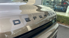 Land Rover Defender 3.0 D250 X-Dynamic SE 110 5dr Auto Diesel Estate